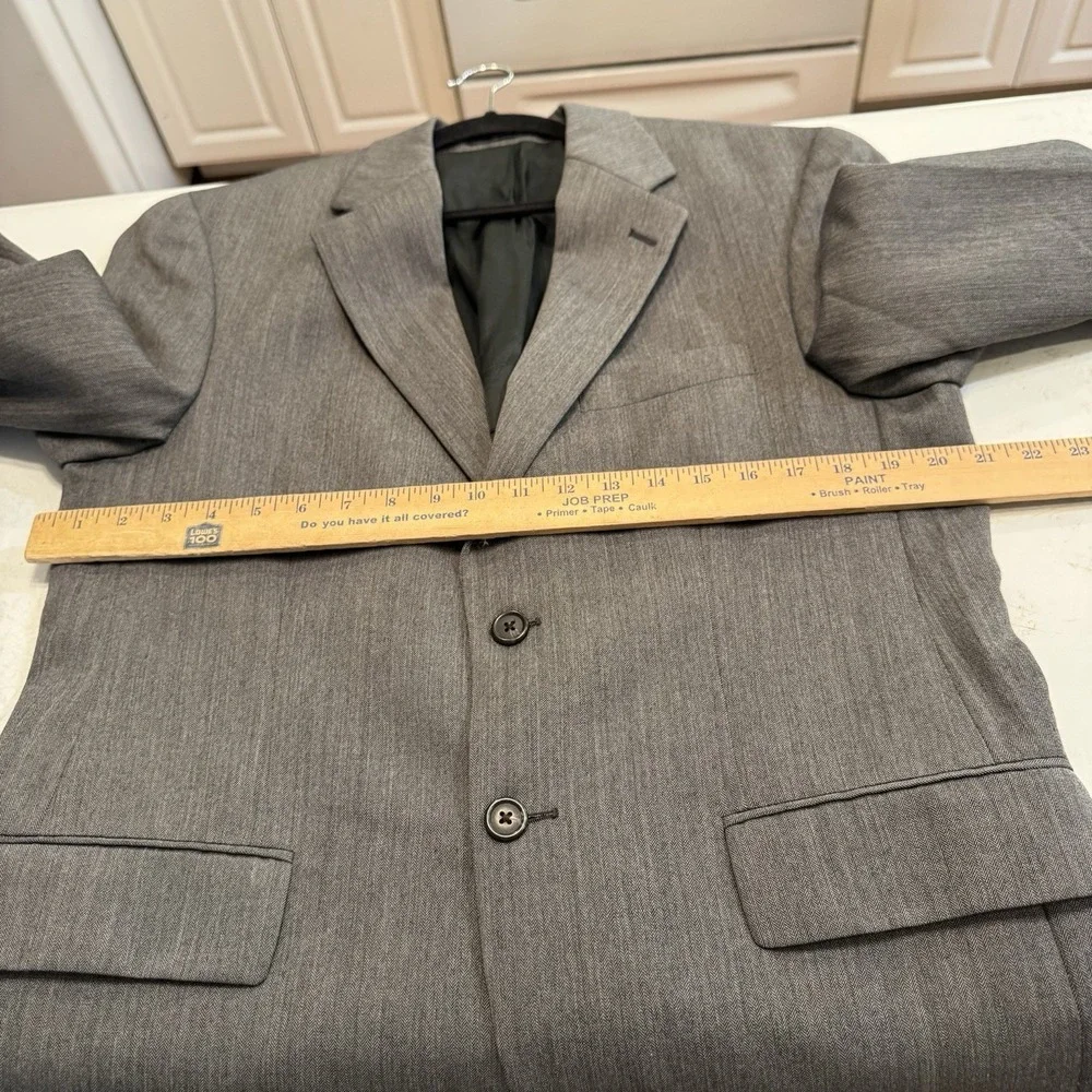 Chaps Men's Blazer Sport Coat Jacket 39 R  Gray 100% Wool Two Button Notch Lapel